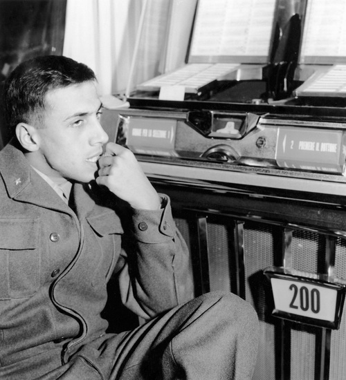 Adriano Celentano militare, 1960 – Archivi Farabola
